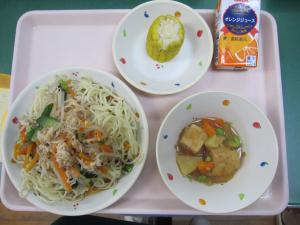 給食
