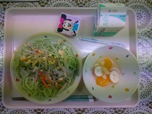 給食