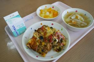 給食1