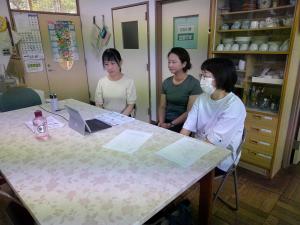 支援員介助手