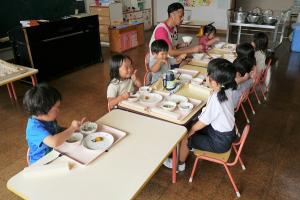 給食2