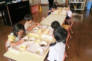 給食2
