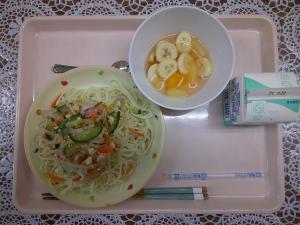 給食