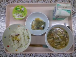 給食