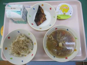 給食