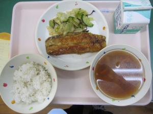 給食