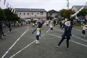 ち４