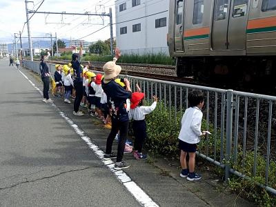 年長と年少のさんぽ2