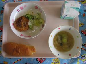 給食