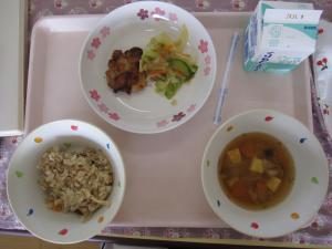 給食