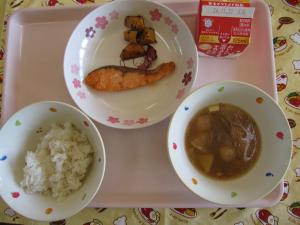 給食