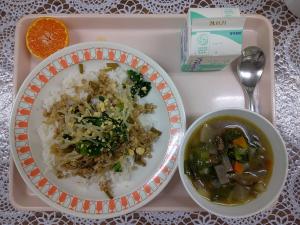 給食