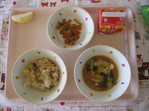給食