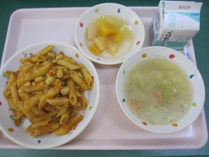給食