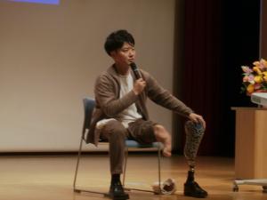 講演会写真２枚目