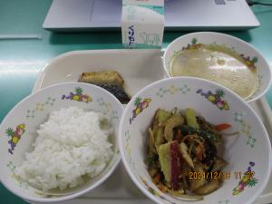 給食画像