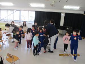 年中さんがお迎えに②