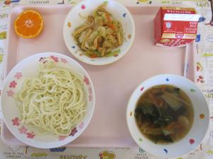 給食