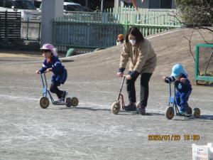 三輪車②