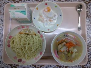 給食
