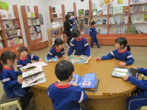 図書コーナー①