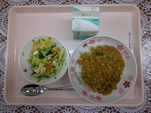 給食