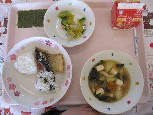 給食