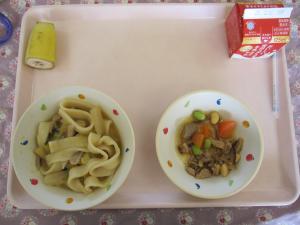 給食