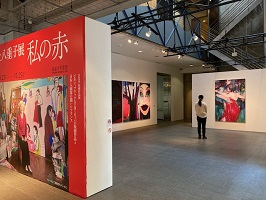 井上八重子展1階風景