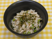 サラダチキンと枝豆の混ぜご飯