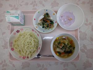 給食