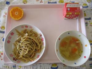 給食