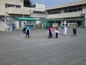 ぼ