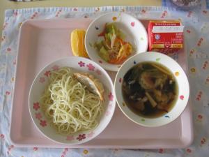 給食