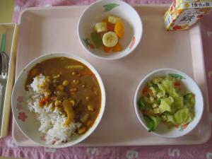 給食