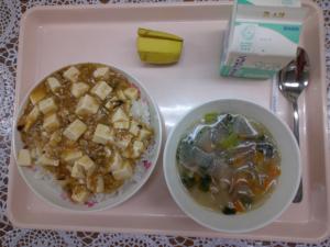 今日の給食1