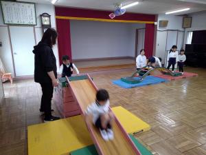 すべり台気持ちいいよ