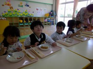 たくさん食べるよ