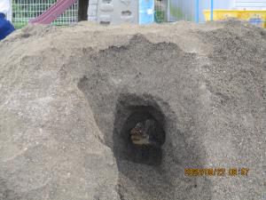砂場のトンネル