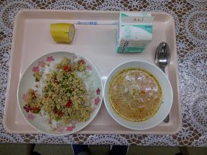 給食