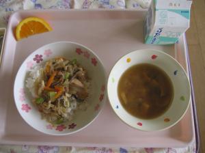 給食
