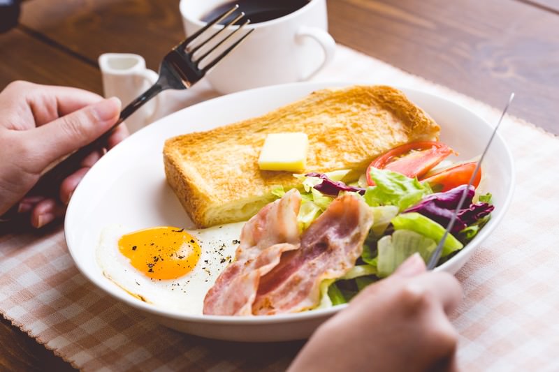 朝食のイメージ写真