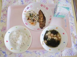 給食