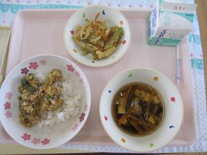 給食