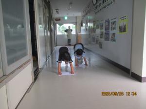 雑巾がけ②