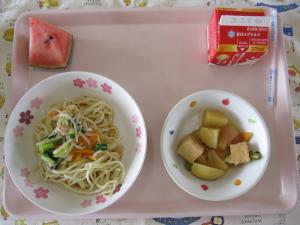 給食