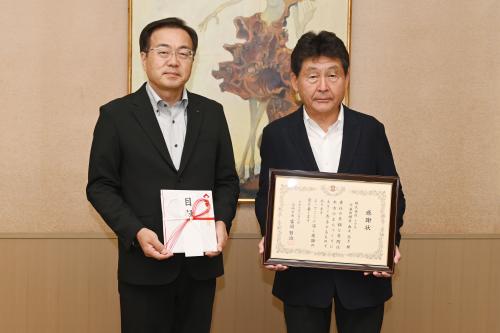 株式会社トマル様感謝状贈呈式