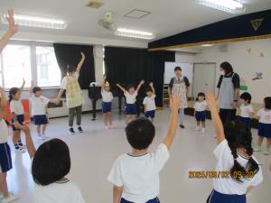 丸くなれ