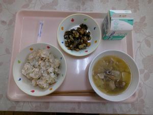給食