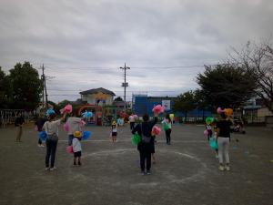 ポンポンをもって